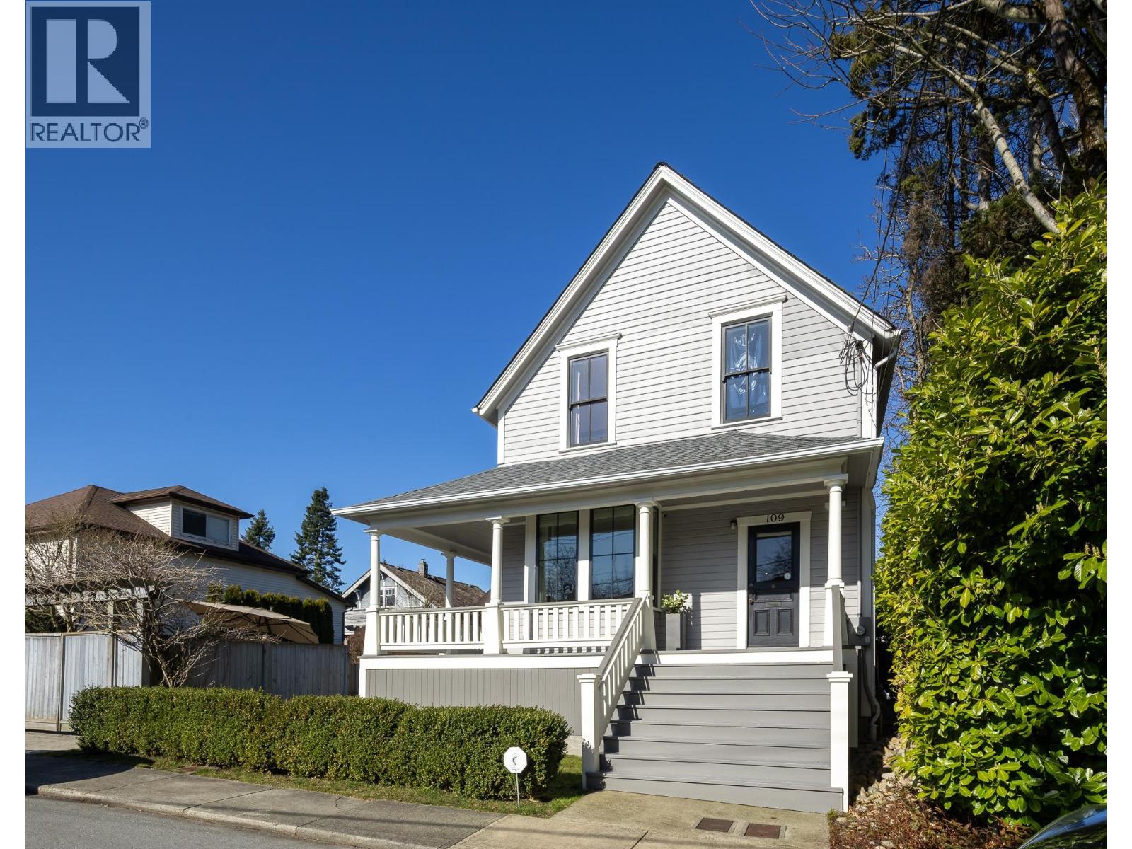 109 OAKLAND STREET, New Westminster