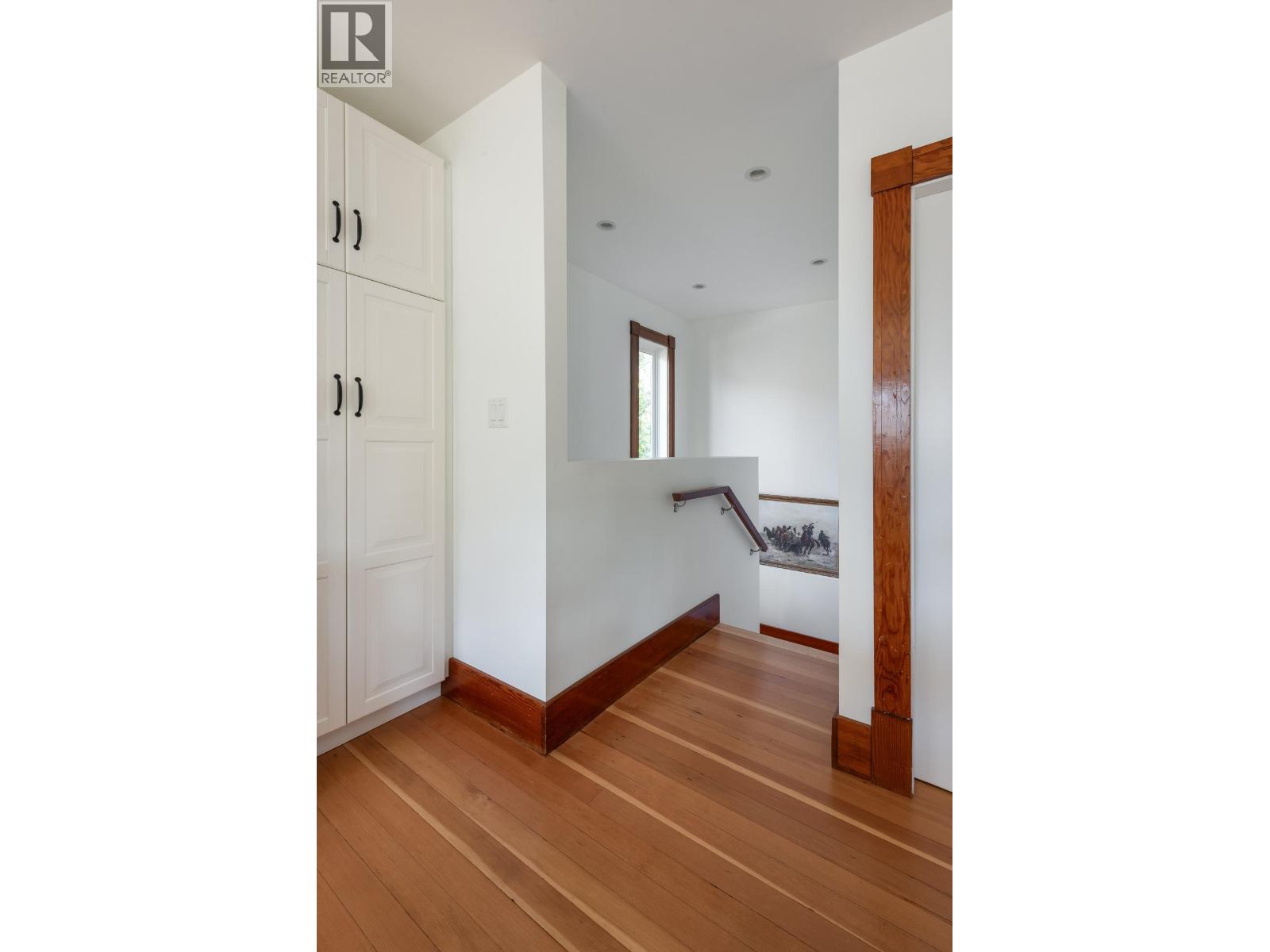 109 OAKLAND STREET, New Westminster