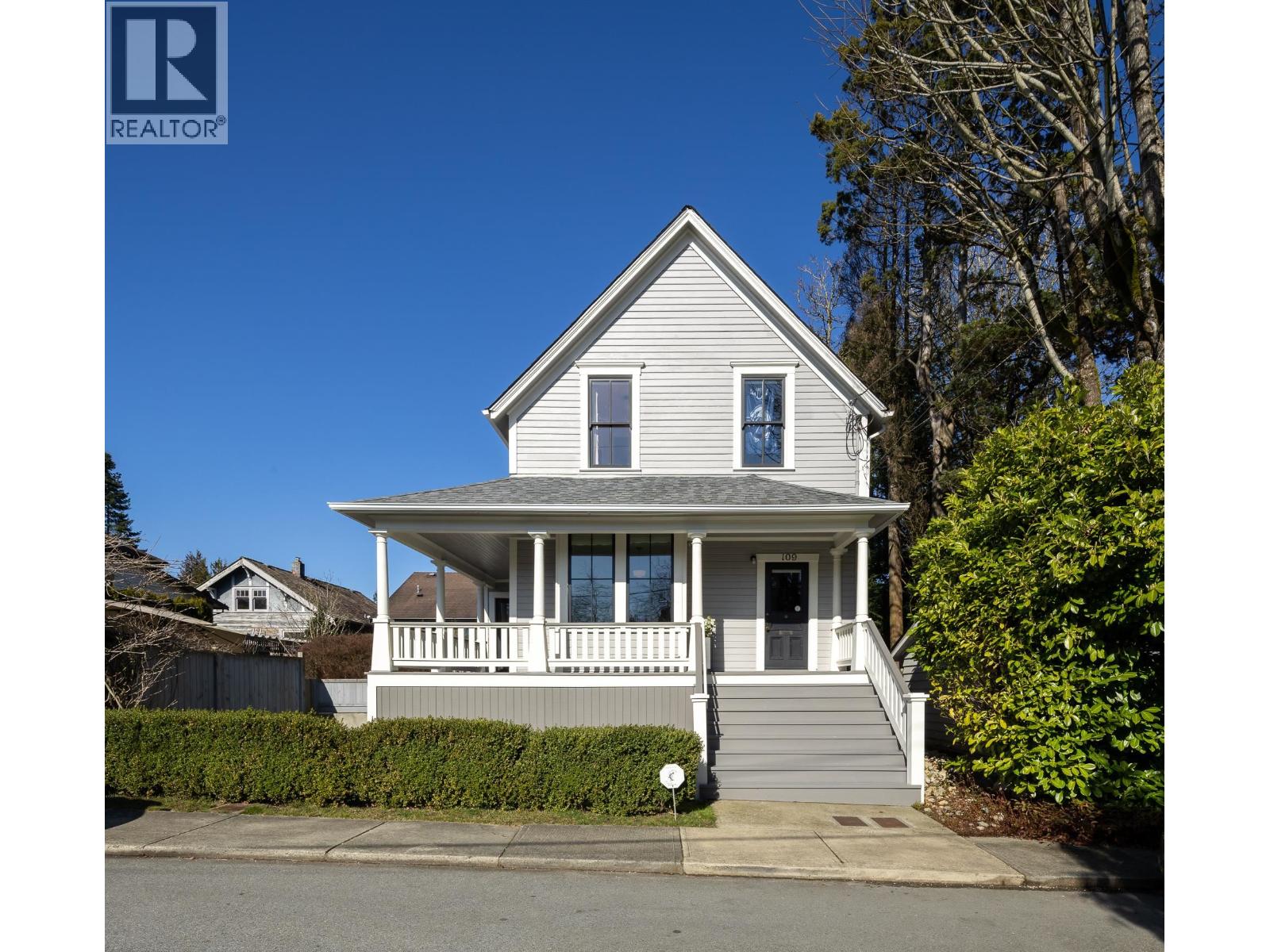 109 OAKLAND STREET, New Westminster