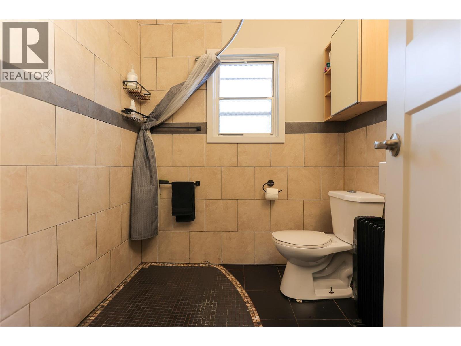 2078 Topping Street, Trail