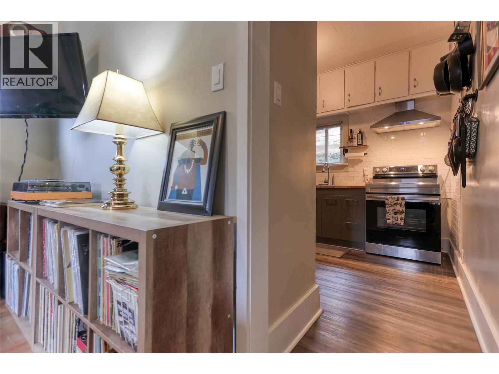 2078 Topping Street, Trail