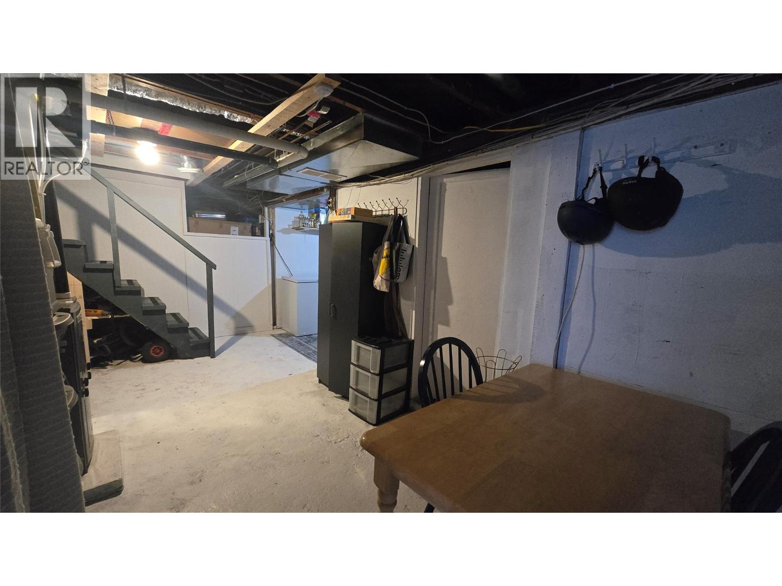 2078 Topping Street, Trail