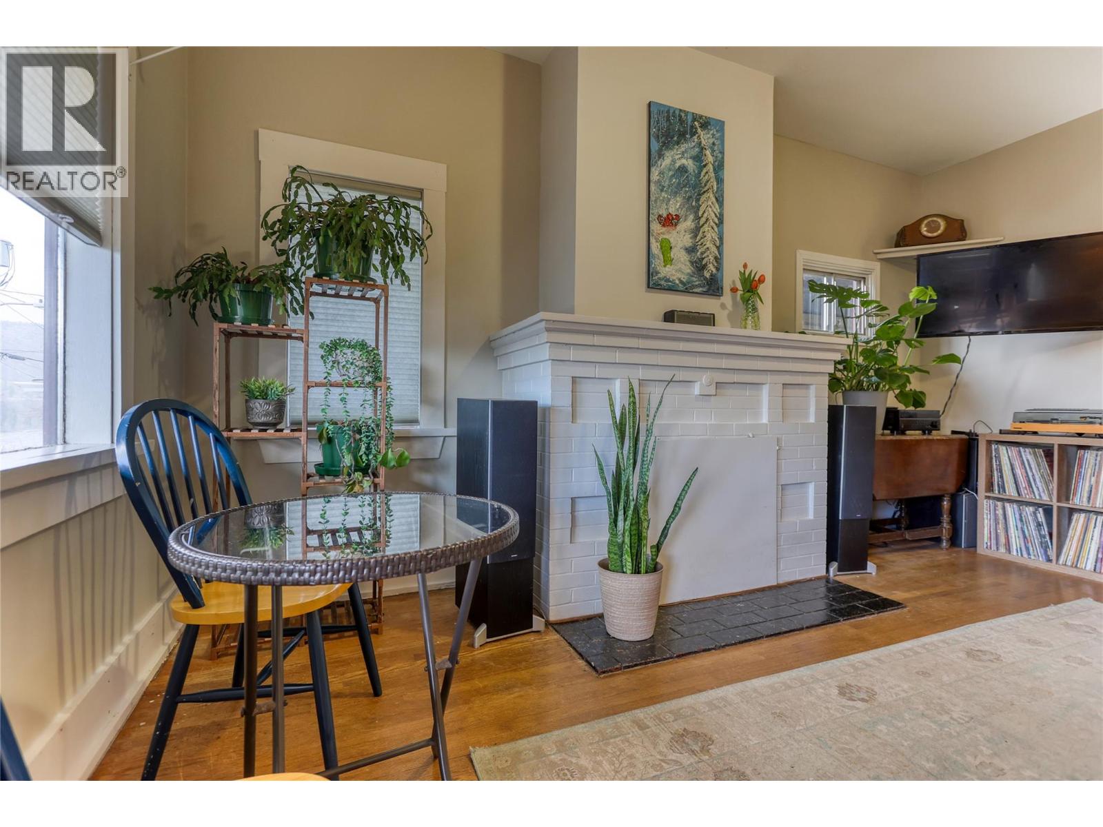 2078 Topping Street, Trail