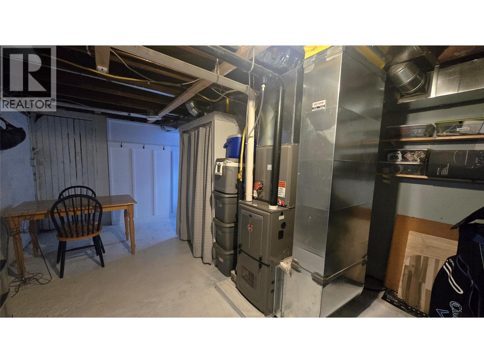 2078 Topping Street, Trail