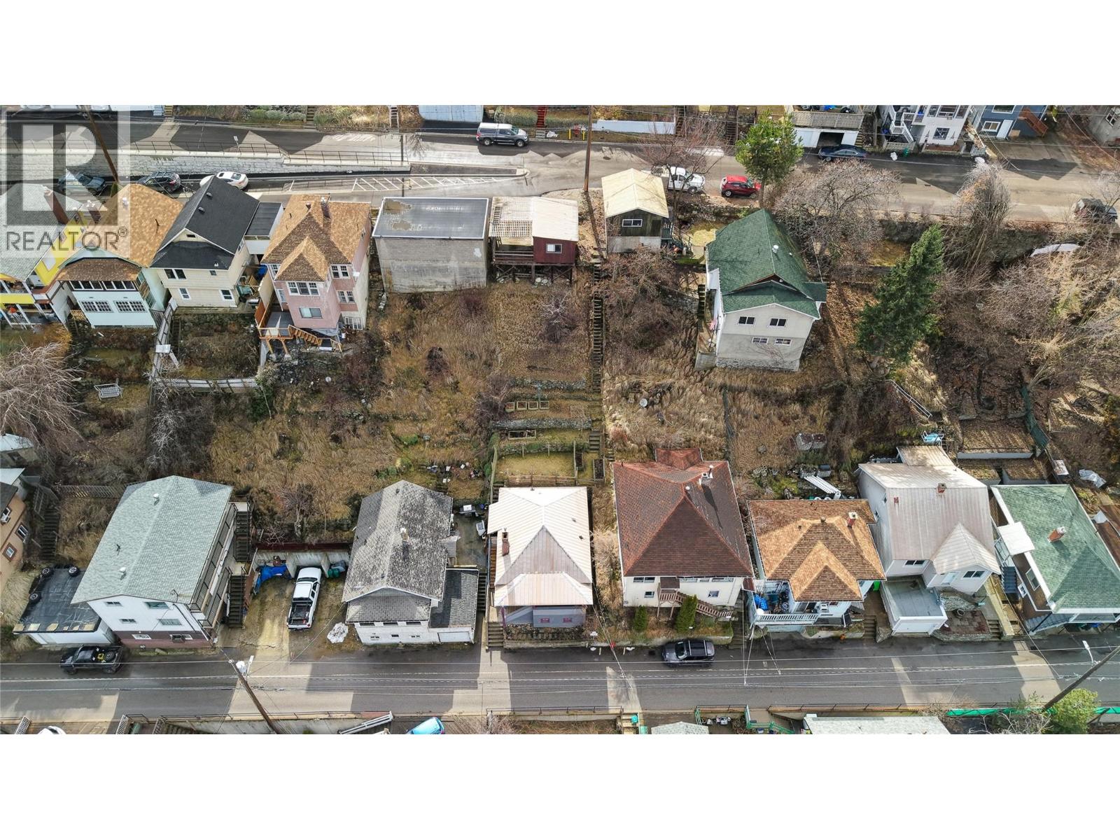 2078 Topping Street, Trail