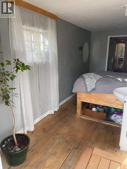 9704 & 9700 JULIA Street, Summerland