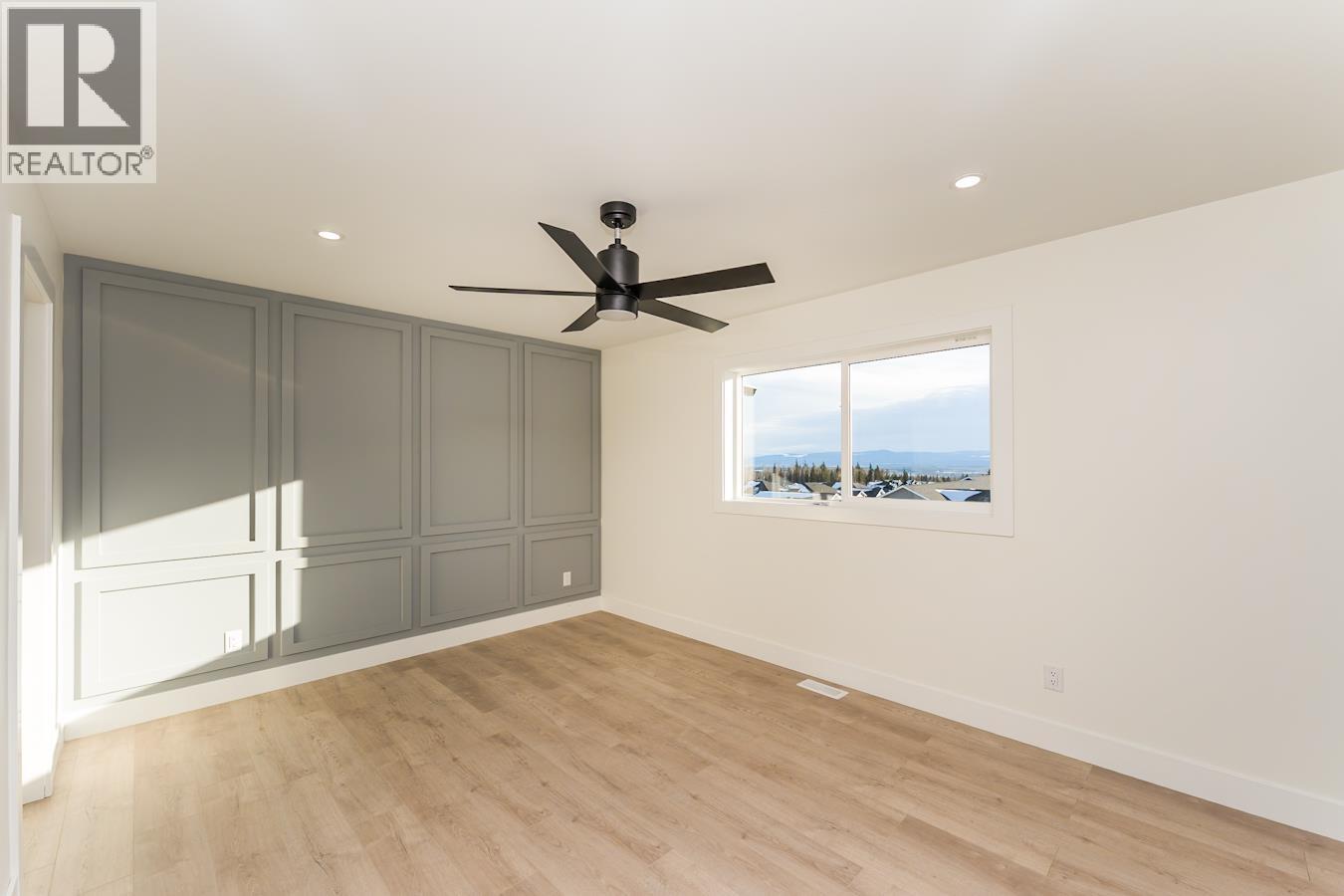 204 2395 ROWE STREET, Prince George