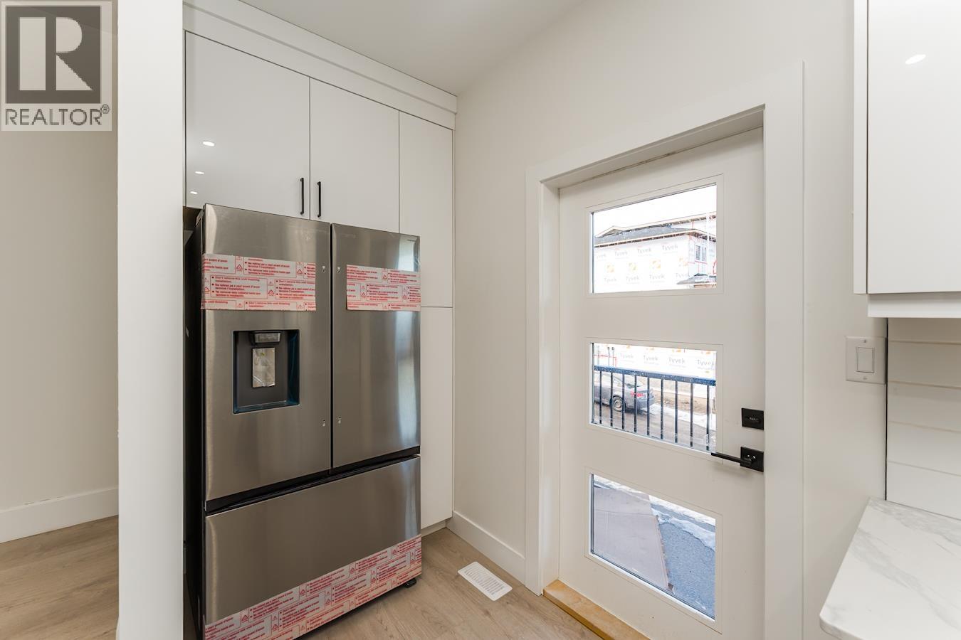 204 2395 ROWE STREET, Prince George