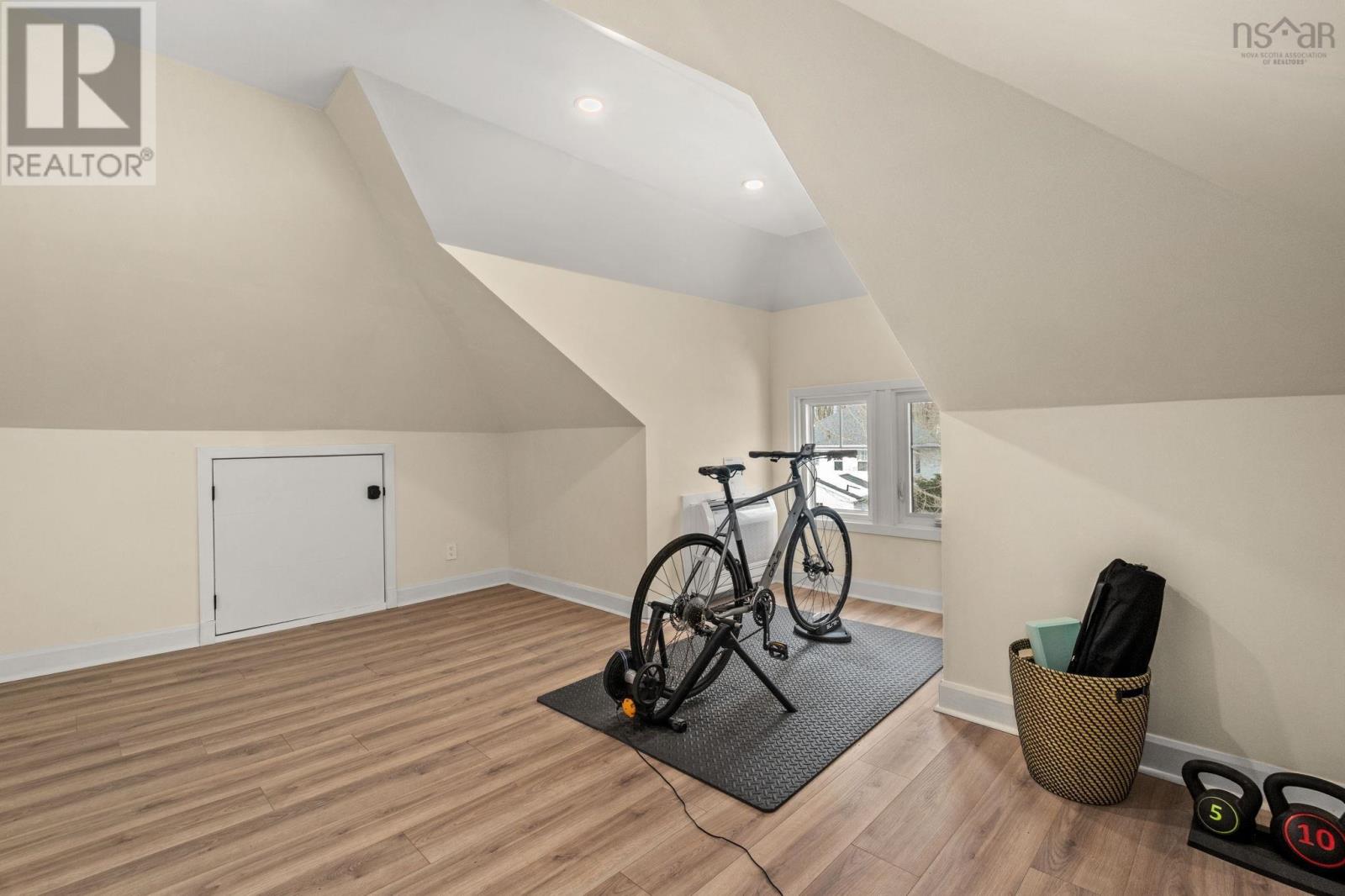 Property 32 of 40 of 6347 Cornwall Street