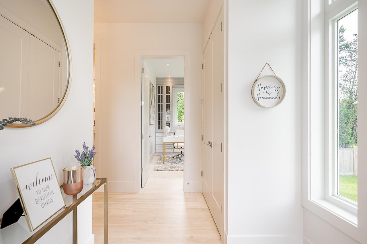 9879 LYNCEAN Drive - photo 2