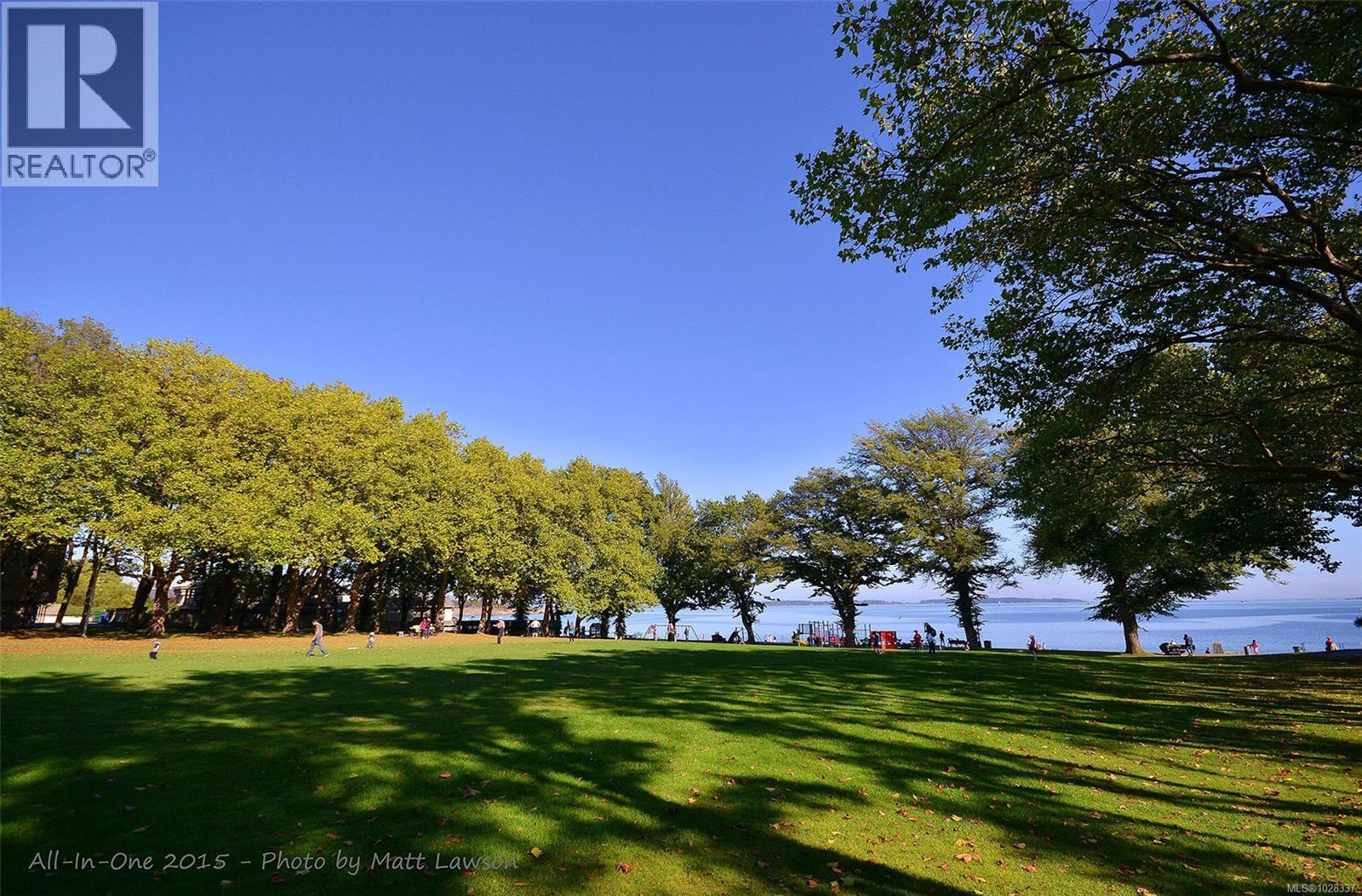 503 1175 Newport Ave, Oak Bay