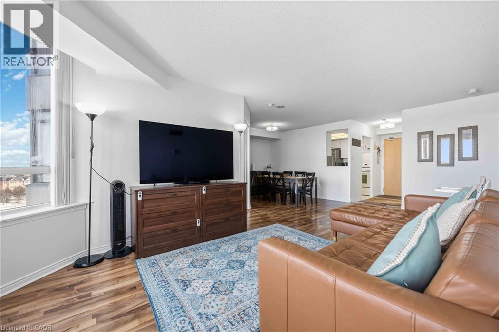 1 GREYSTONE WALK Drive Unit# 884, Toronto, Ontario, M1K5J3 — Photo 17