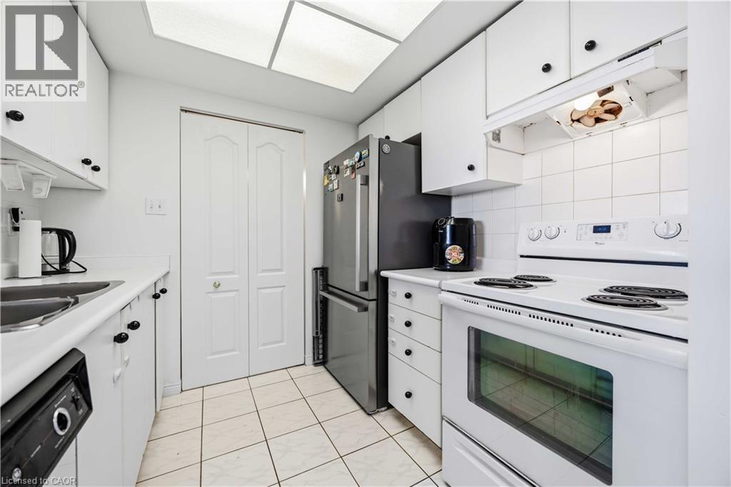 1 GREYSTONE WALK Drive Unit# 884, Toronto, Ontario, M1K5J3 — Photo 42