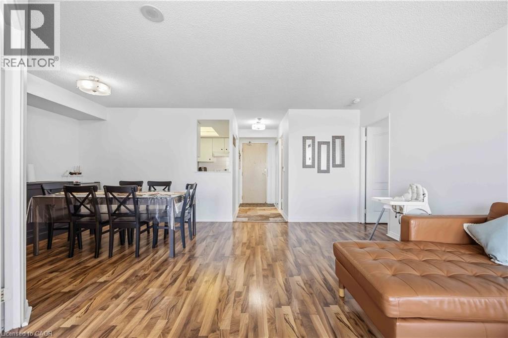 1 GREYSTONE WALK Drive Unit# 884, Toronto, Ontario, M1K5J3 — Photo 28