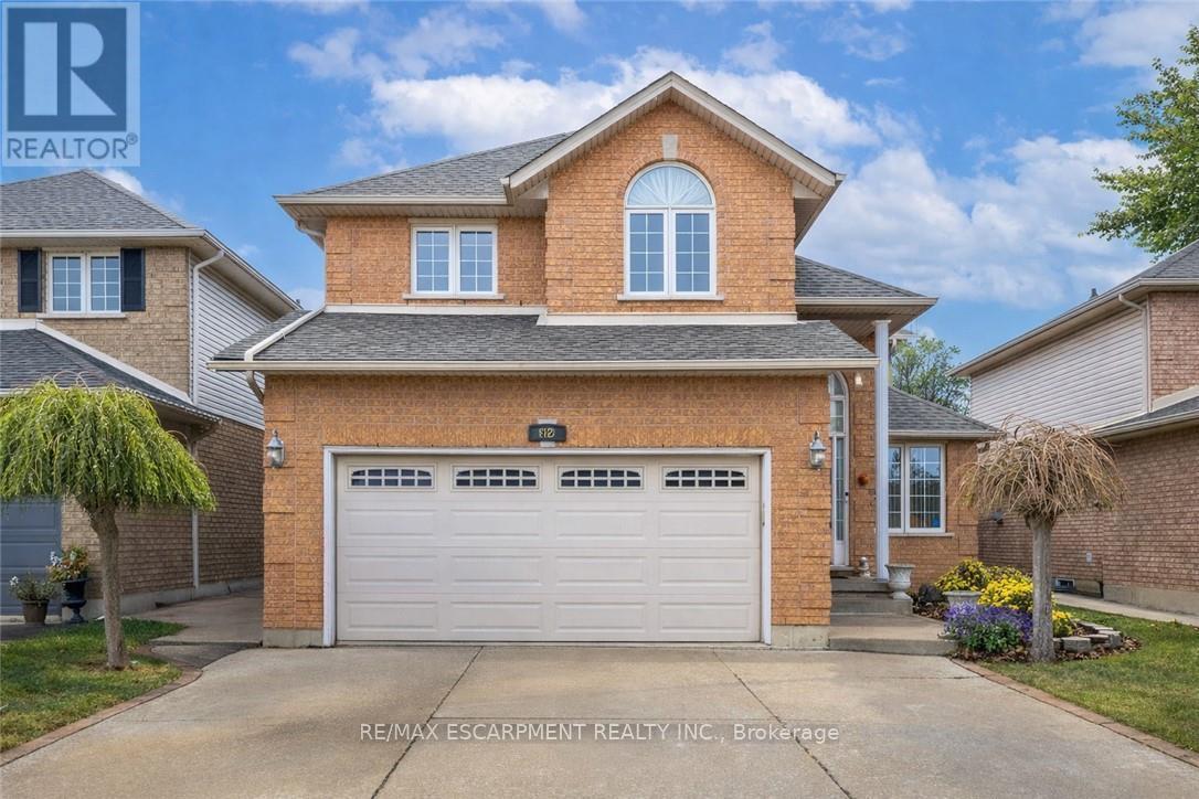 42 HILLGARDEN DRIVE - 2