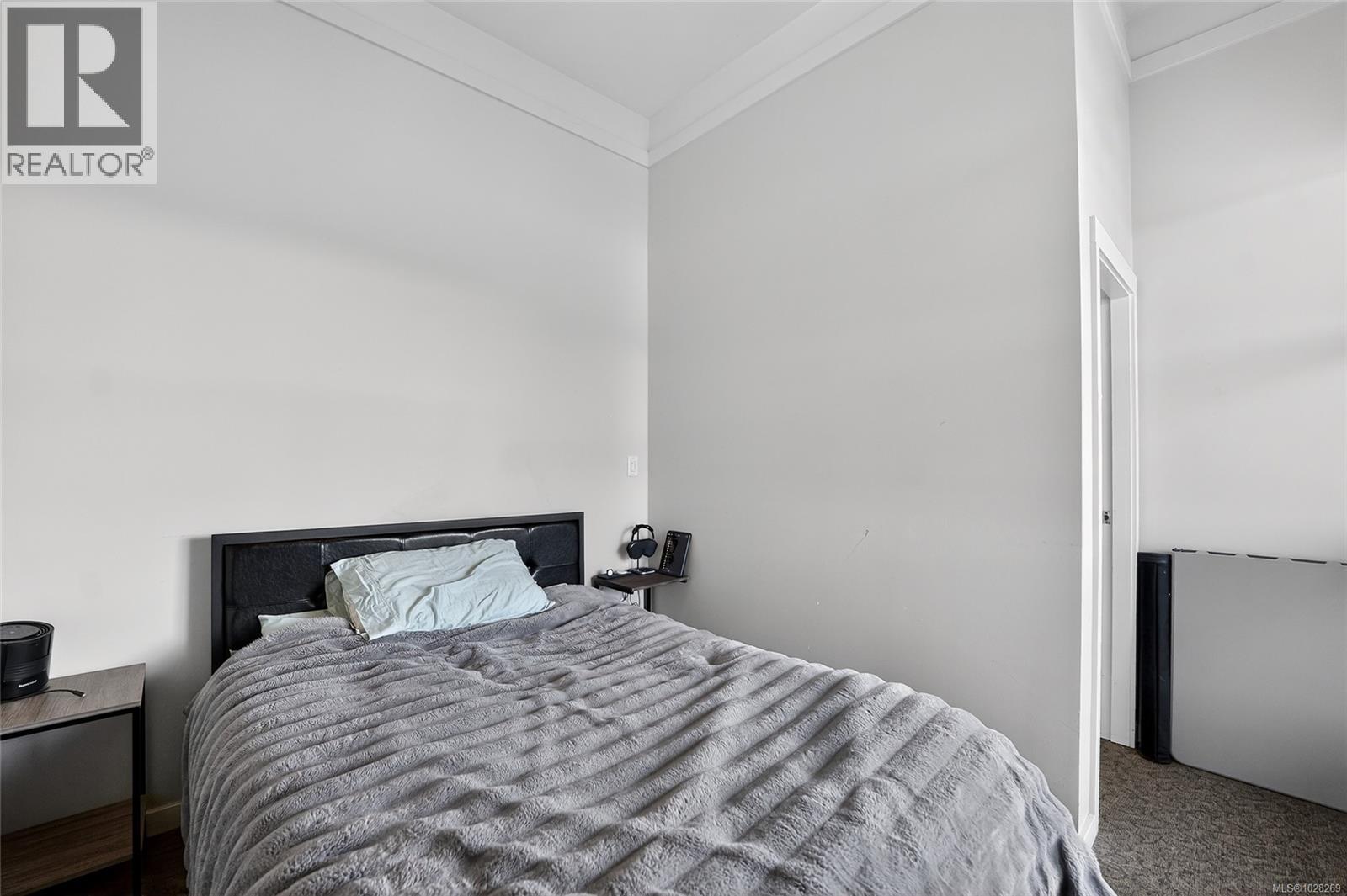 #304 1801 Bowen Rd - 13
