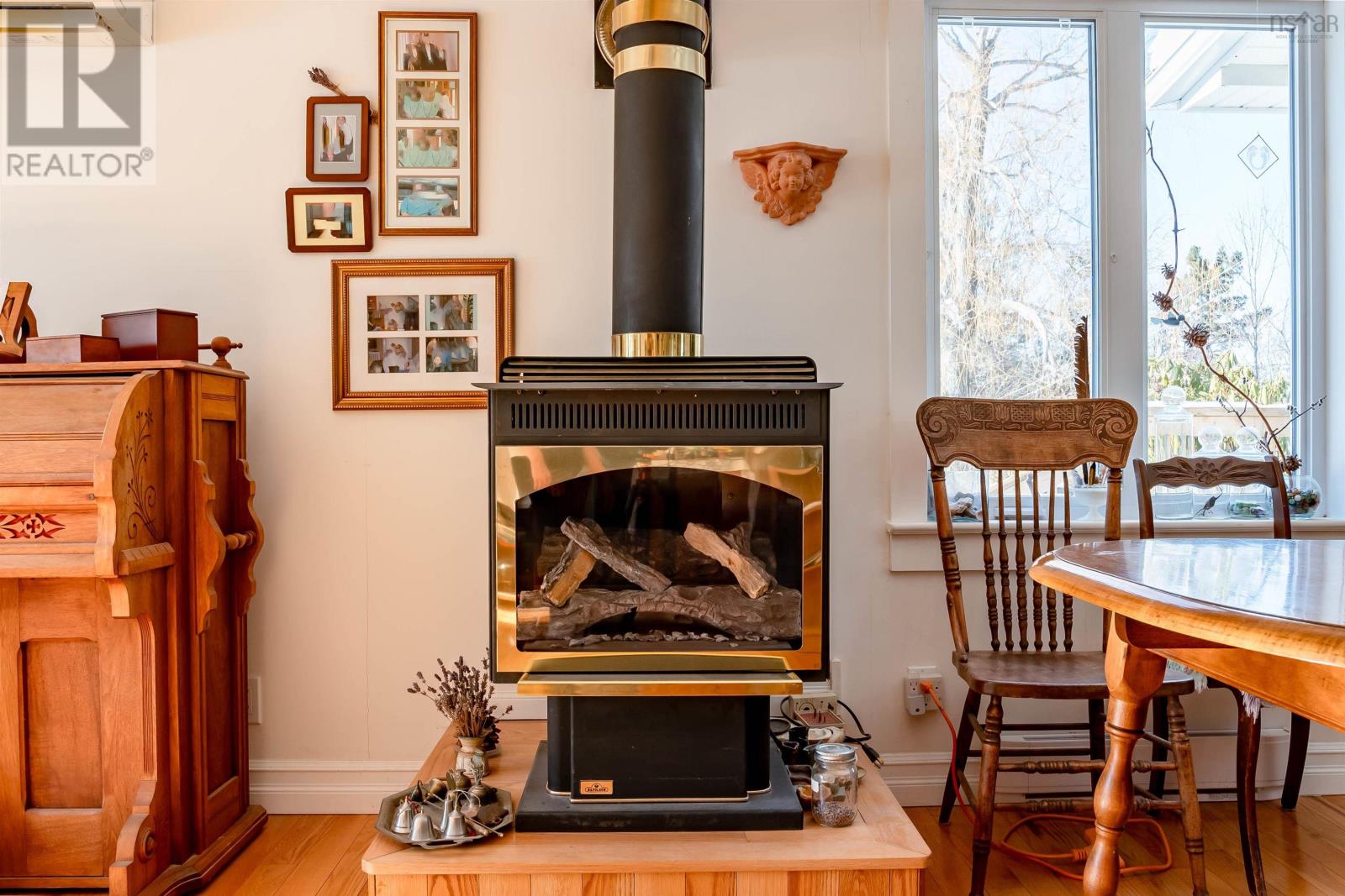 Property 10 of 34 of 1407 North Shore Road