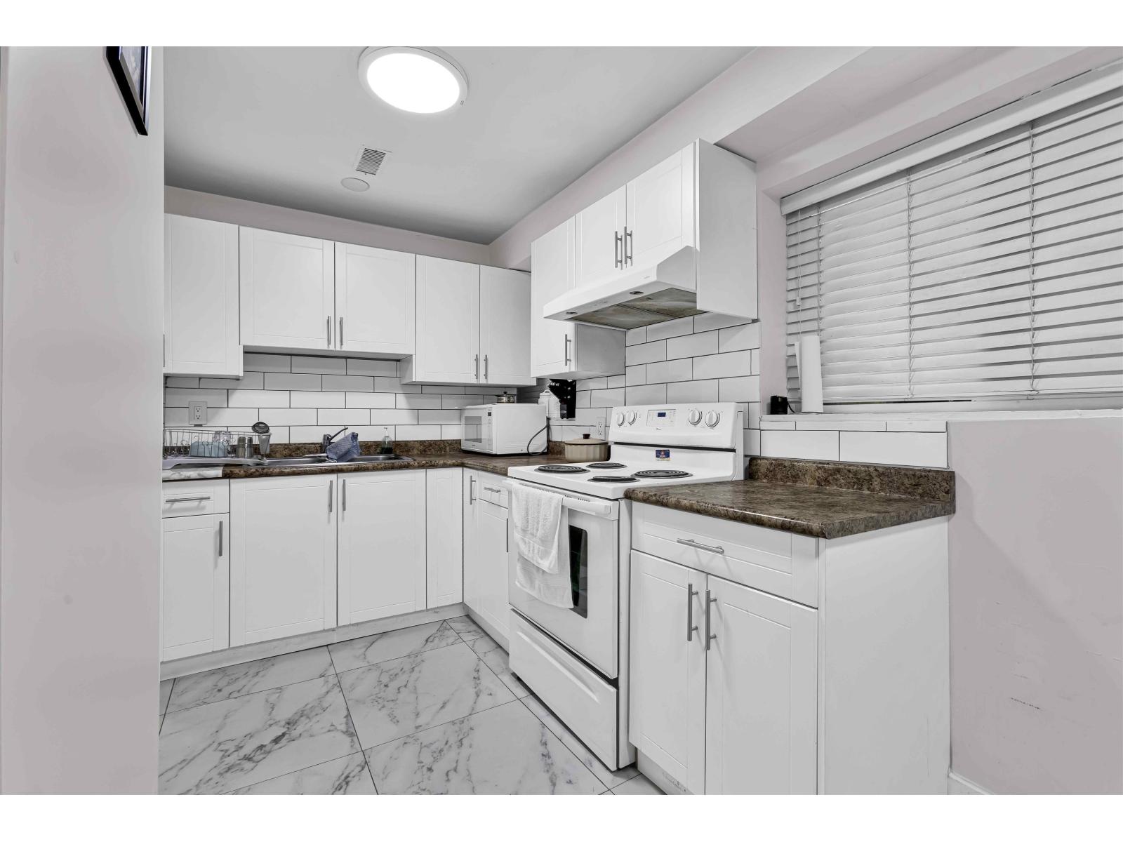 11780 85A Avenue, Delta