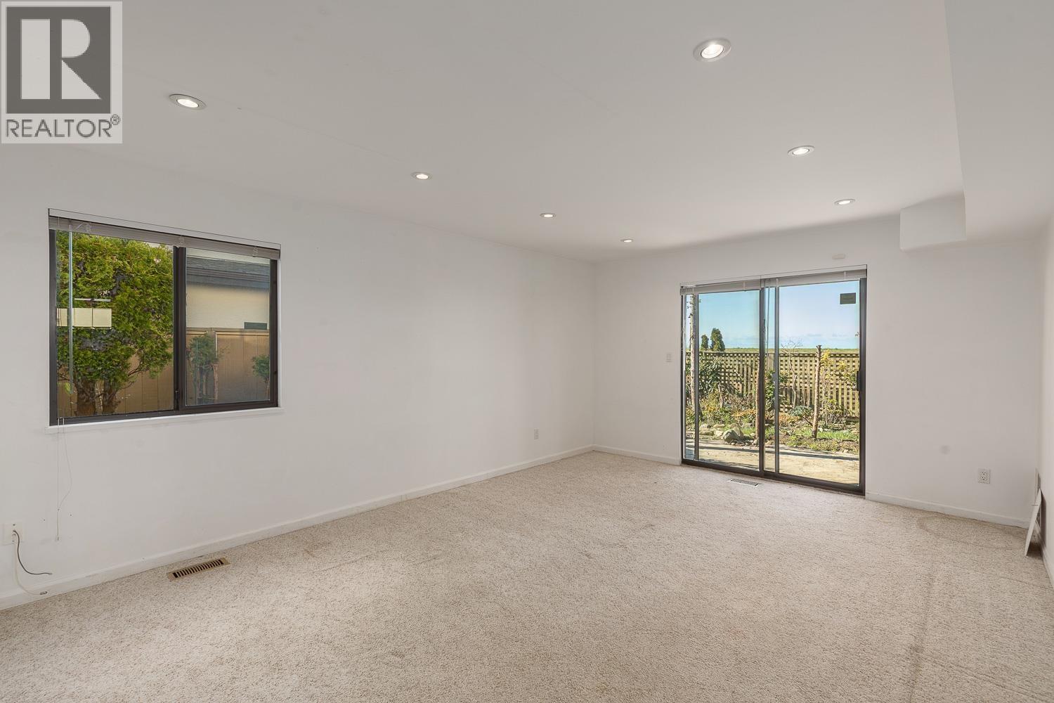 53 11291 7TH AVENUE, Richmond