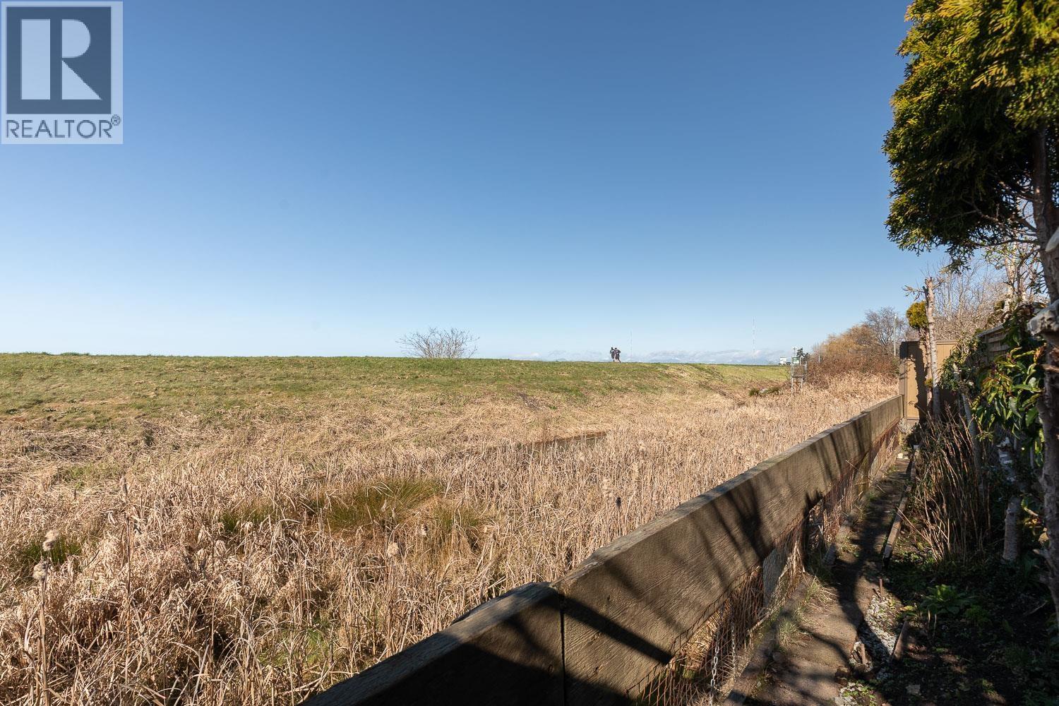 53 11291 7TH AVENUE, Richmond