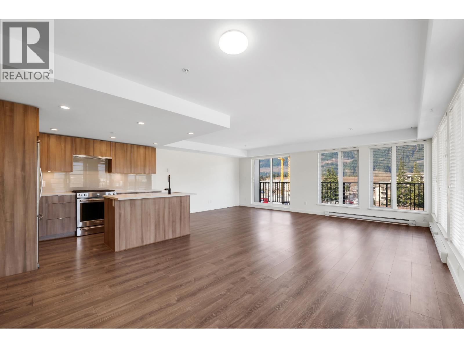 511 1365 PEMBERTON AVENUE, Squamish