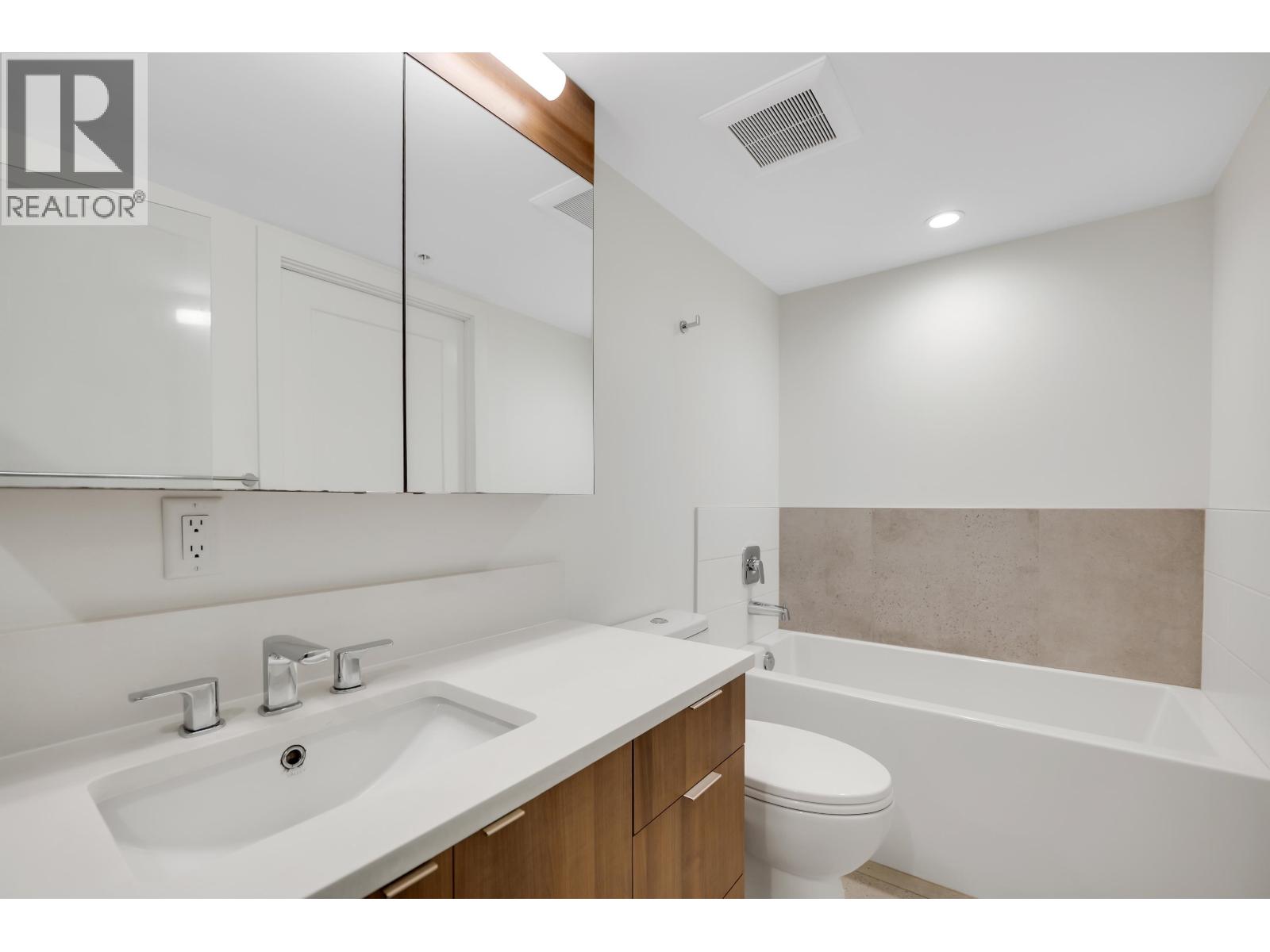 511 1365 PEMBERTON AVENUE, Squamish