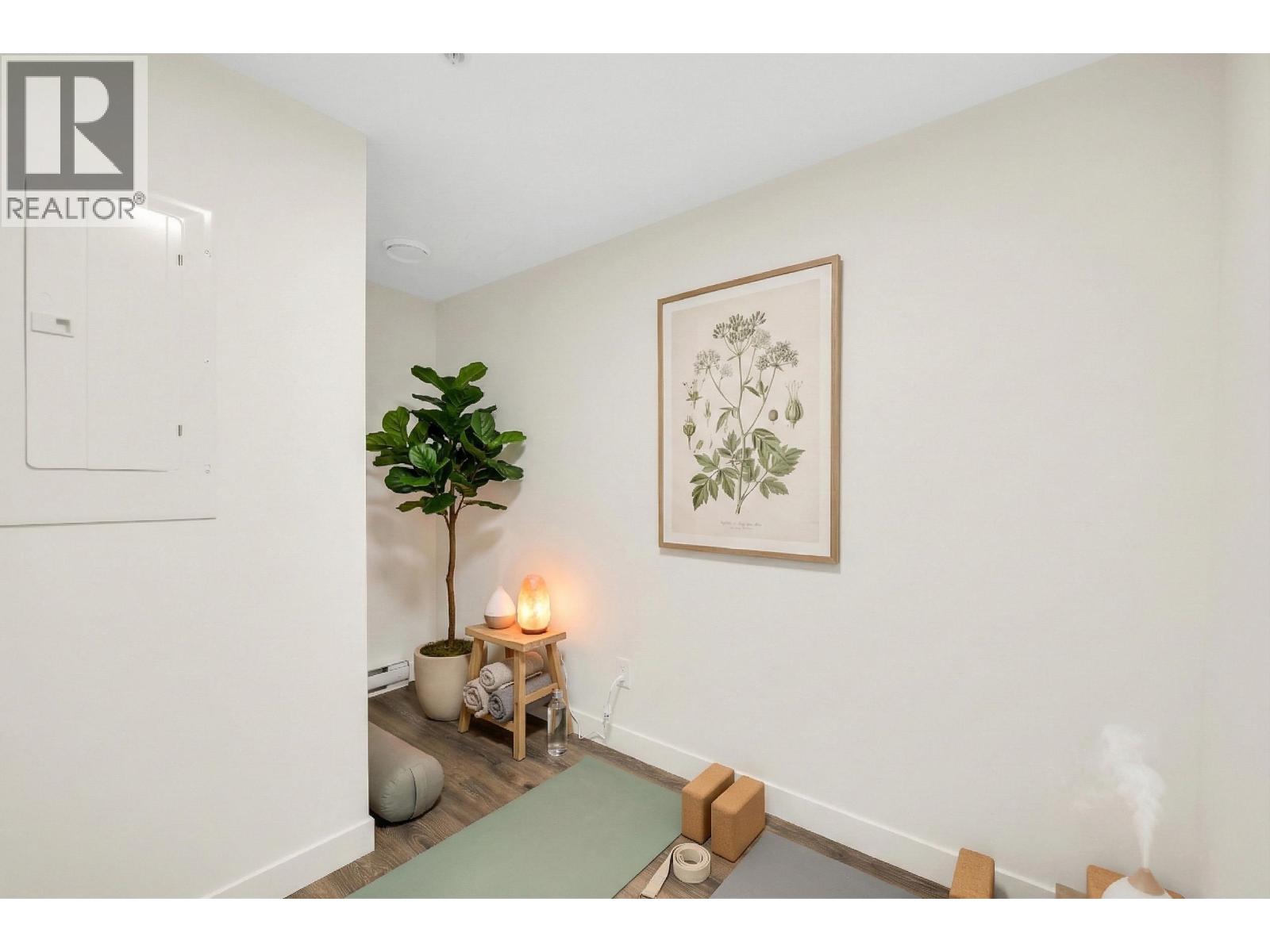 511 1365 PEMBERTON AVENUE, Squamish