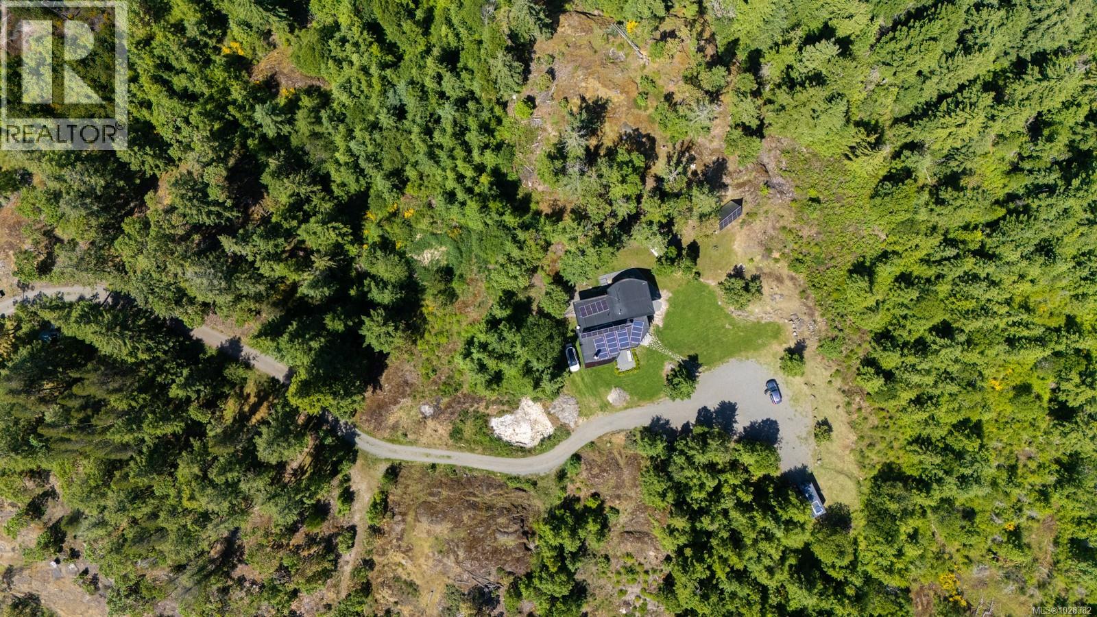 5876 Stoltze Rd, Duncan