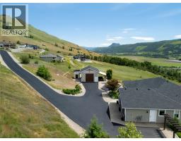 Kitchen - 98 Ranchland Place, Coldstream, BC V1B4C9 Photo 7
