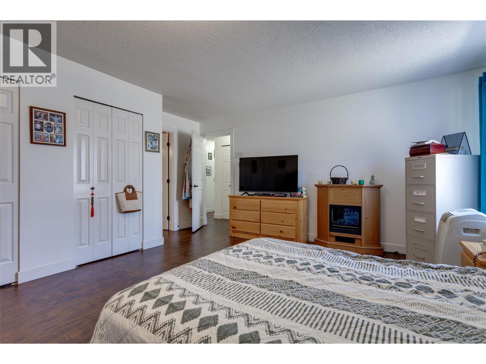 #206 1490B Gordon Drive - 12