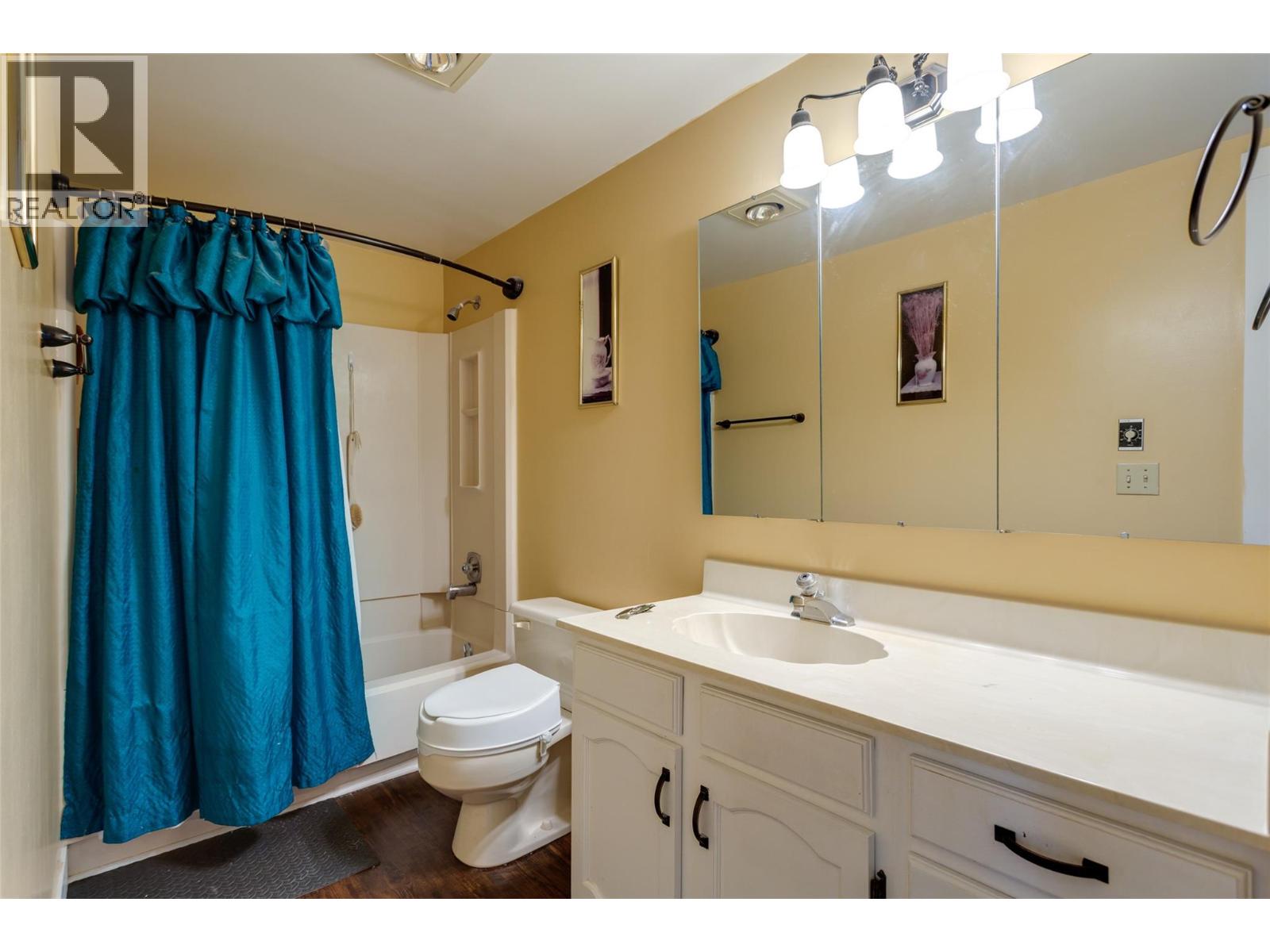 #206 1490B Gordon Drive - 13