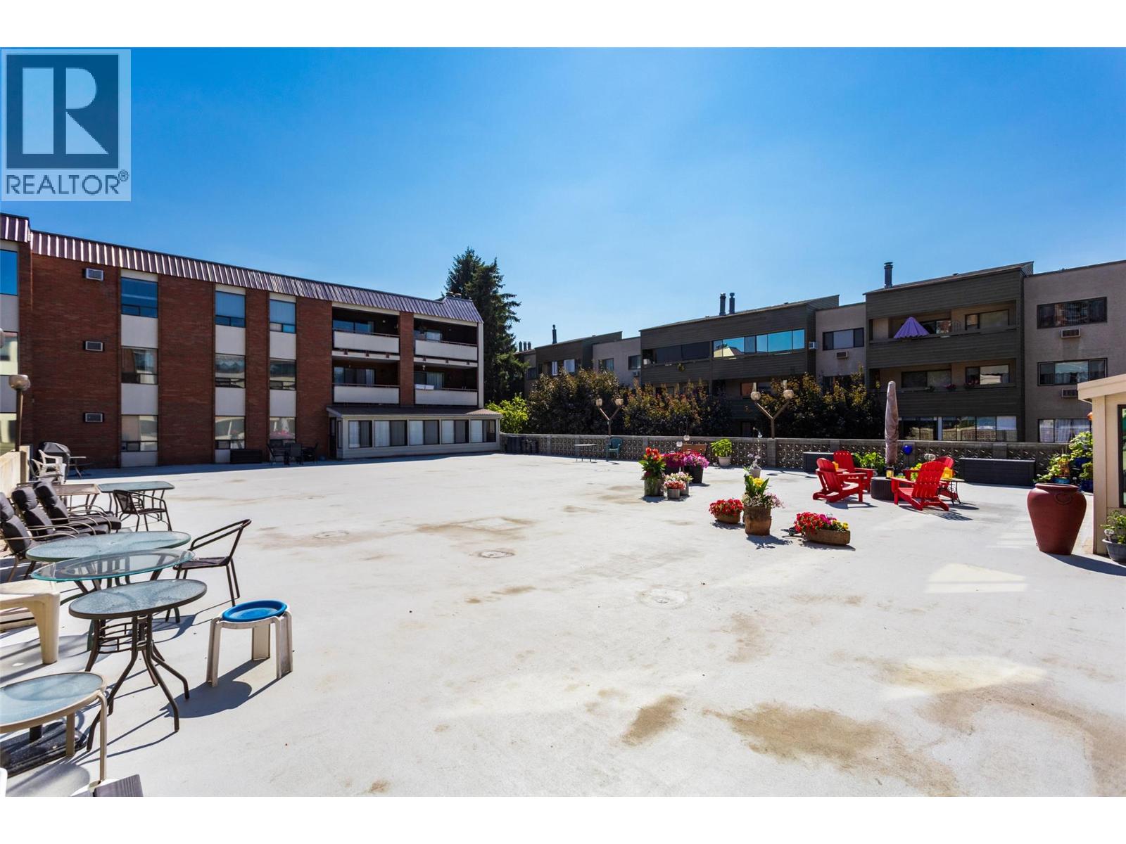 #206 1490B Gordon Drive - 17