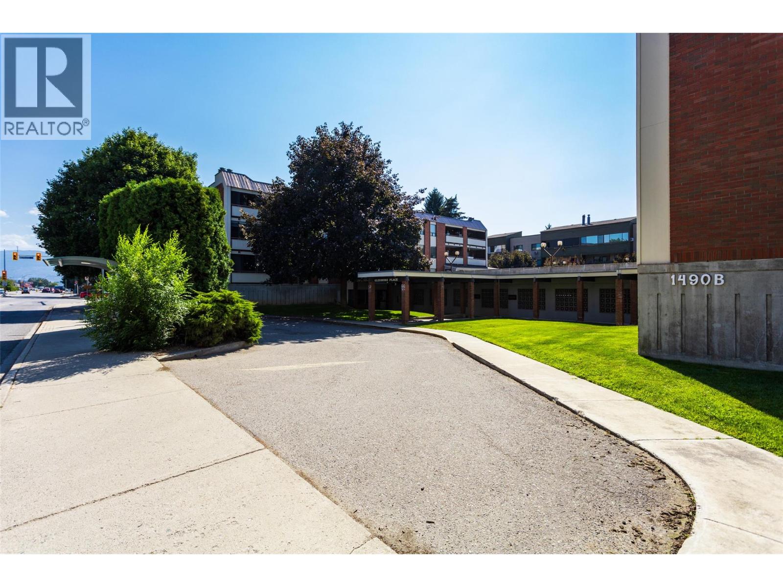 #206 1490B Gordon Drive - 20