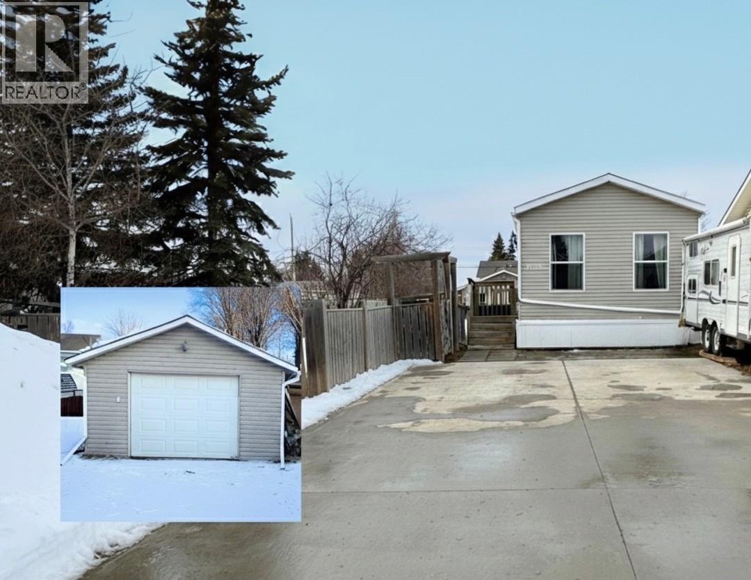 9004 76 STREET, Fort St. John