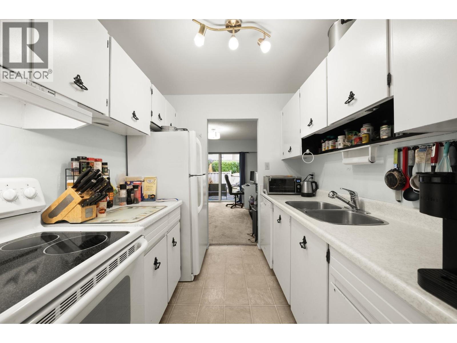 14 3046 COAST MERIDIAN ROAD, Port Coquitlam