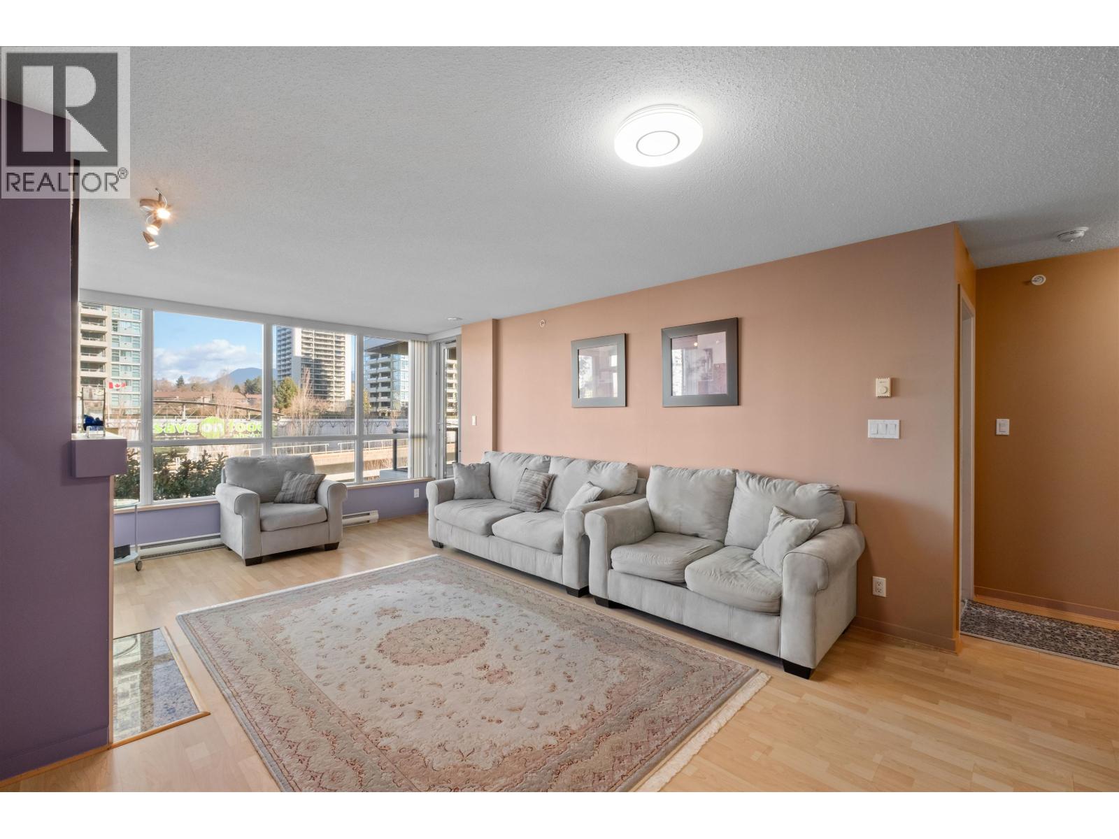 705 2088 MADISON AVENUE