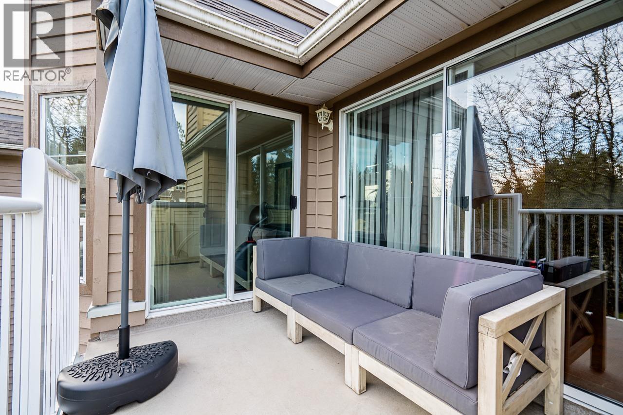 405 1000 BOWRON COURT, North Vancouver