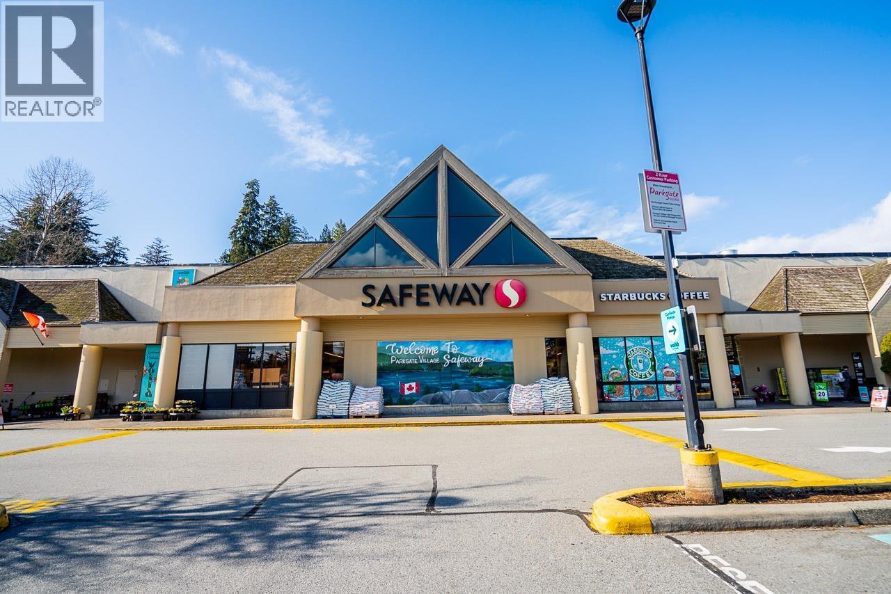 405 1000 BOWRON COURT, North Vancouver