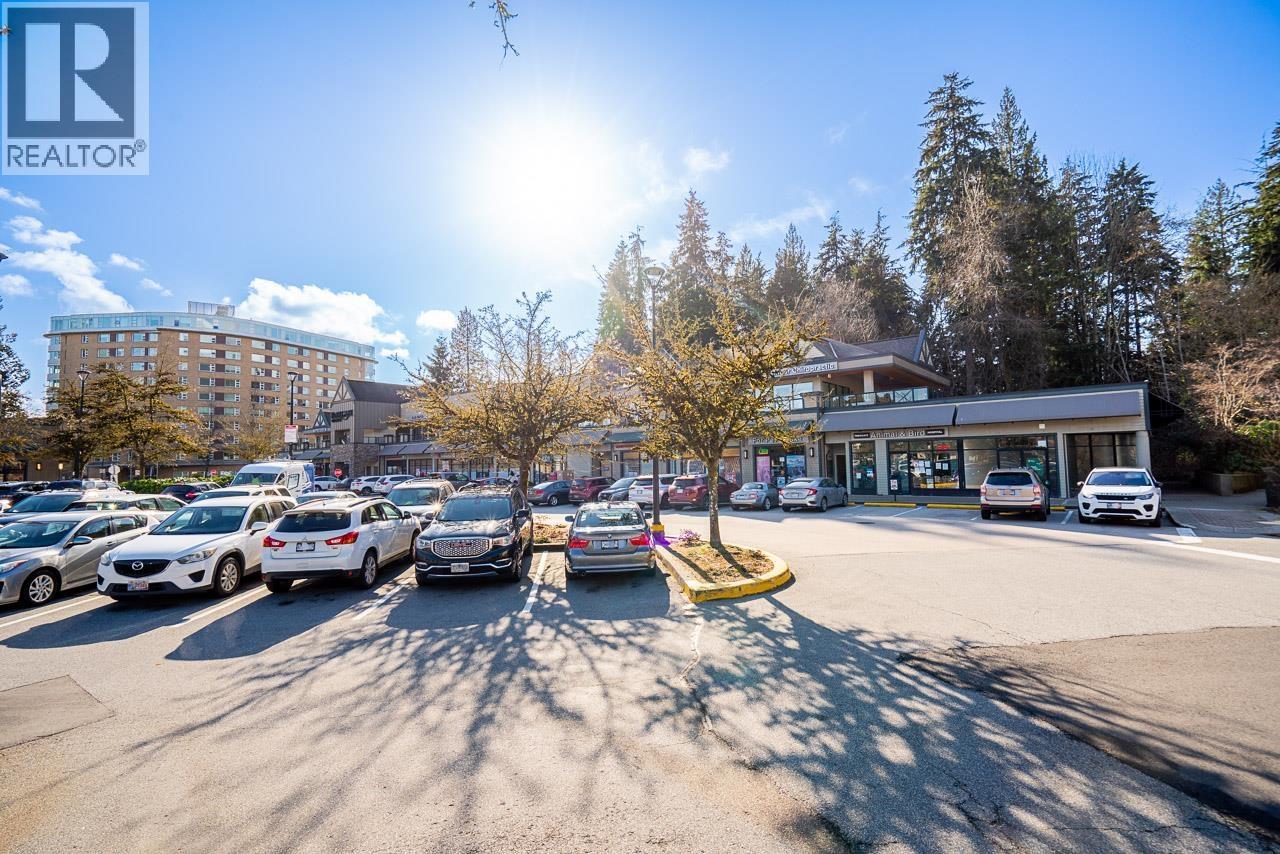 405 1000 BOWRON COURT, North Vancouver