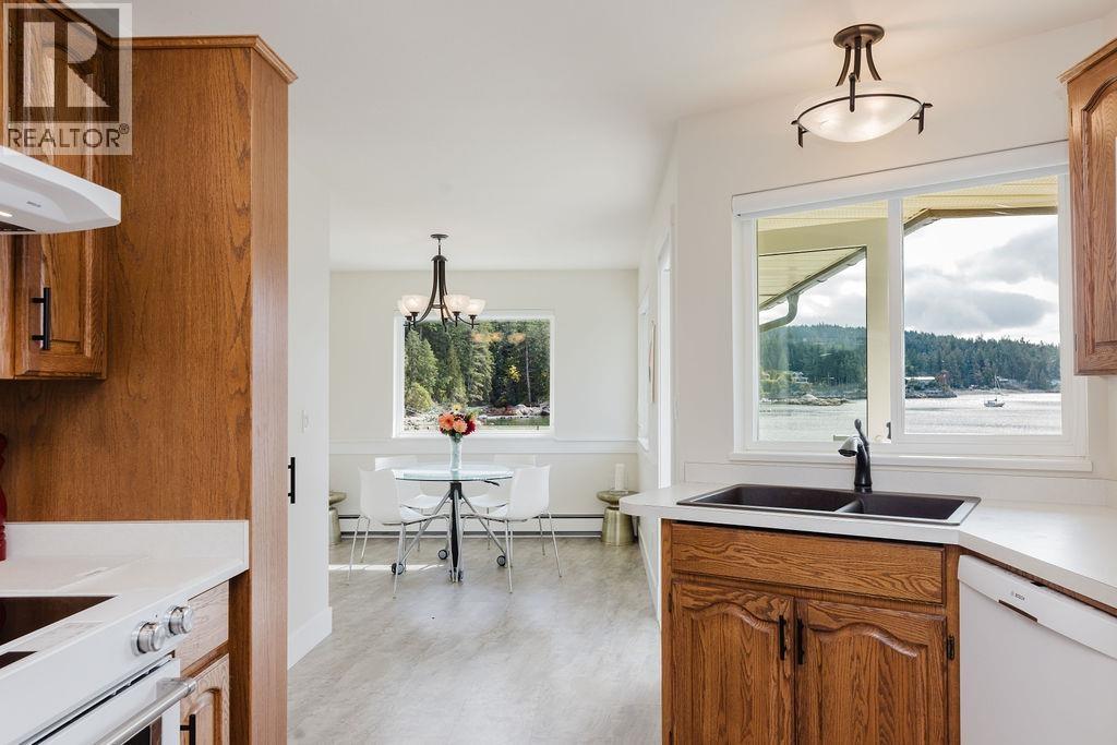 5620 MINTIE ROAD, Halfmoon Bay