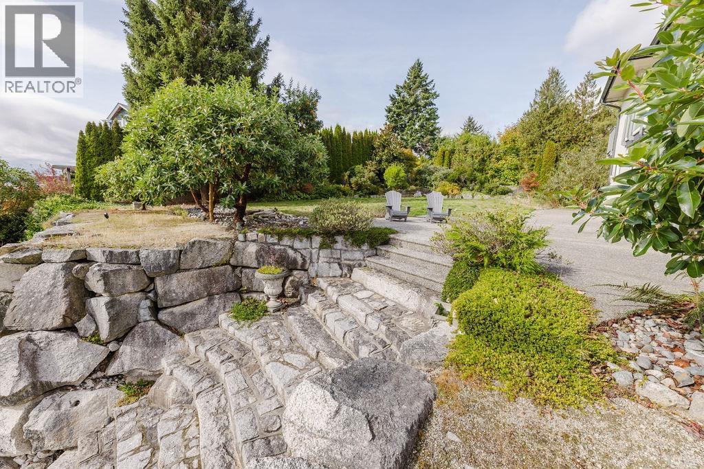 5620 MINTIE ROAD, Halfmoon Bay