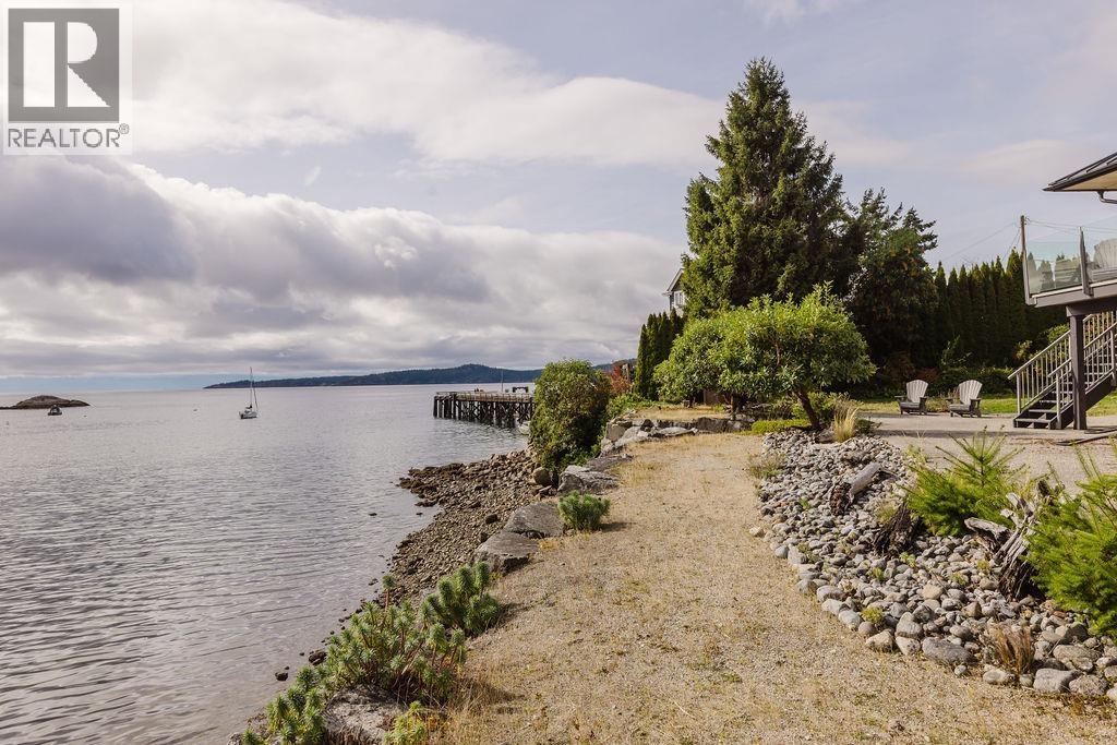 5620 MINTIE ROAD, Halfmoon Bay