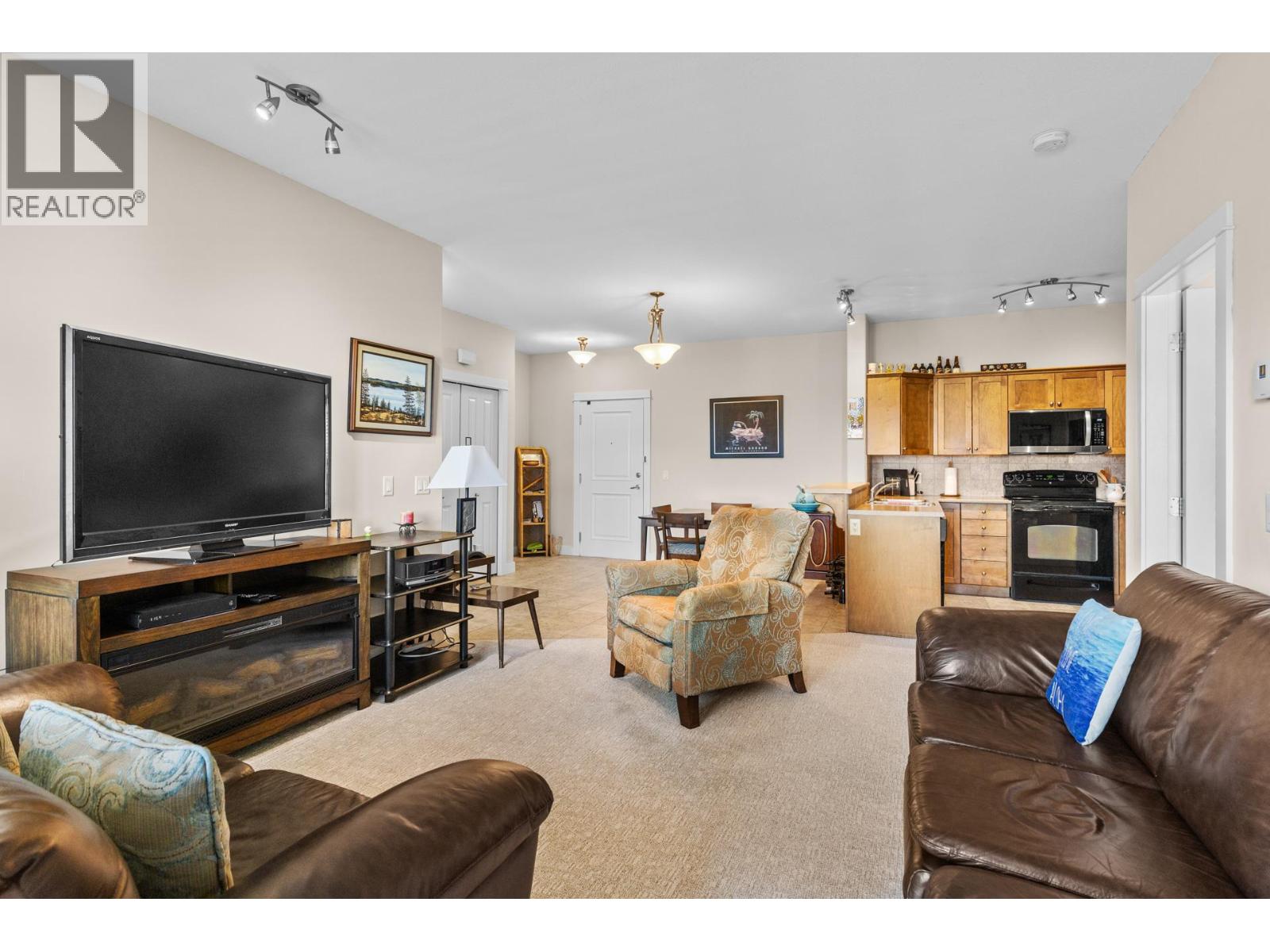 408 2551 Shoreline Drive, Lake Country