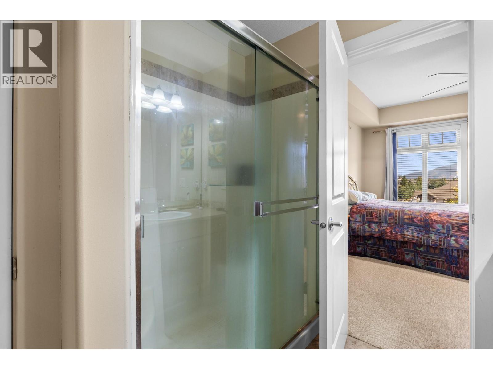 408 2551 Shoreline Drive, Lake Country