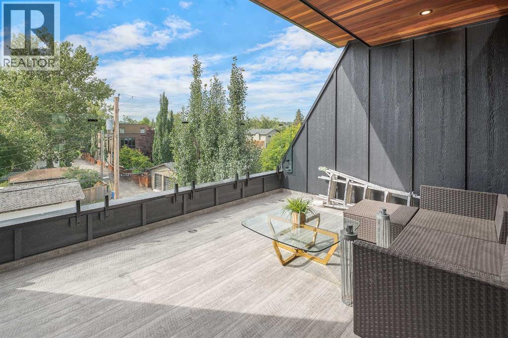 Single Family House for Sale in  Broadview Road NW Hillhurst Calgary 