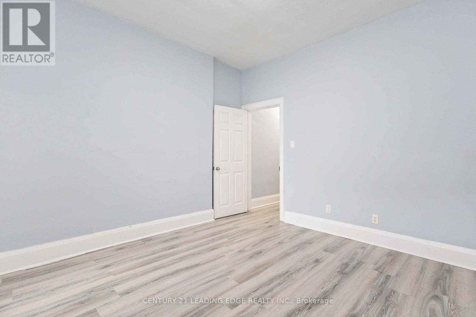 1563 KINGSTON ROAD - 23