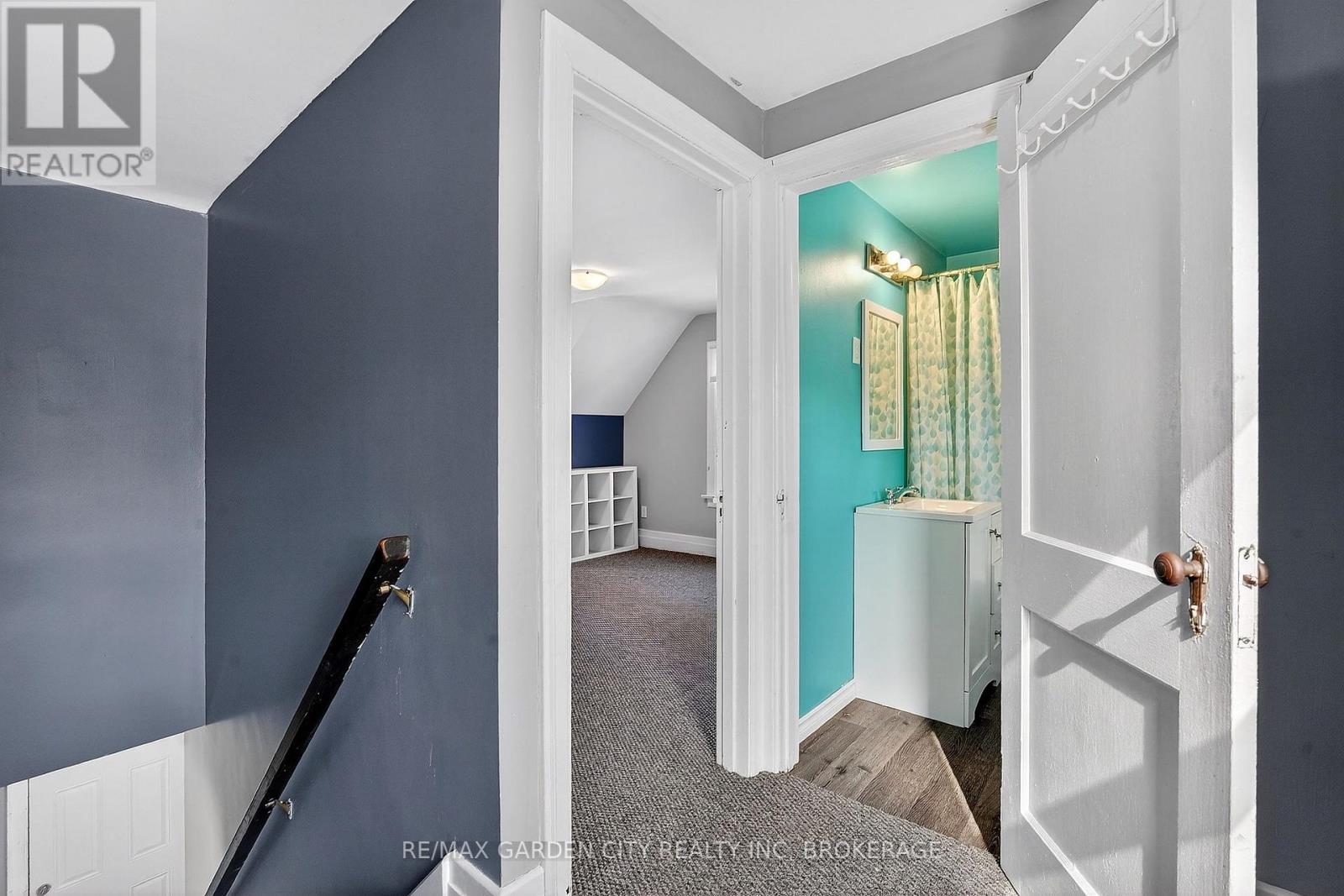 16 WALNUT STREET - 28
