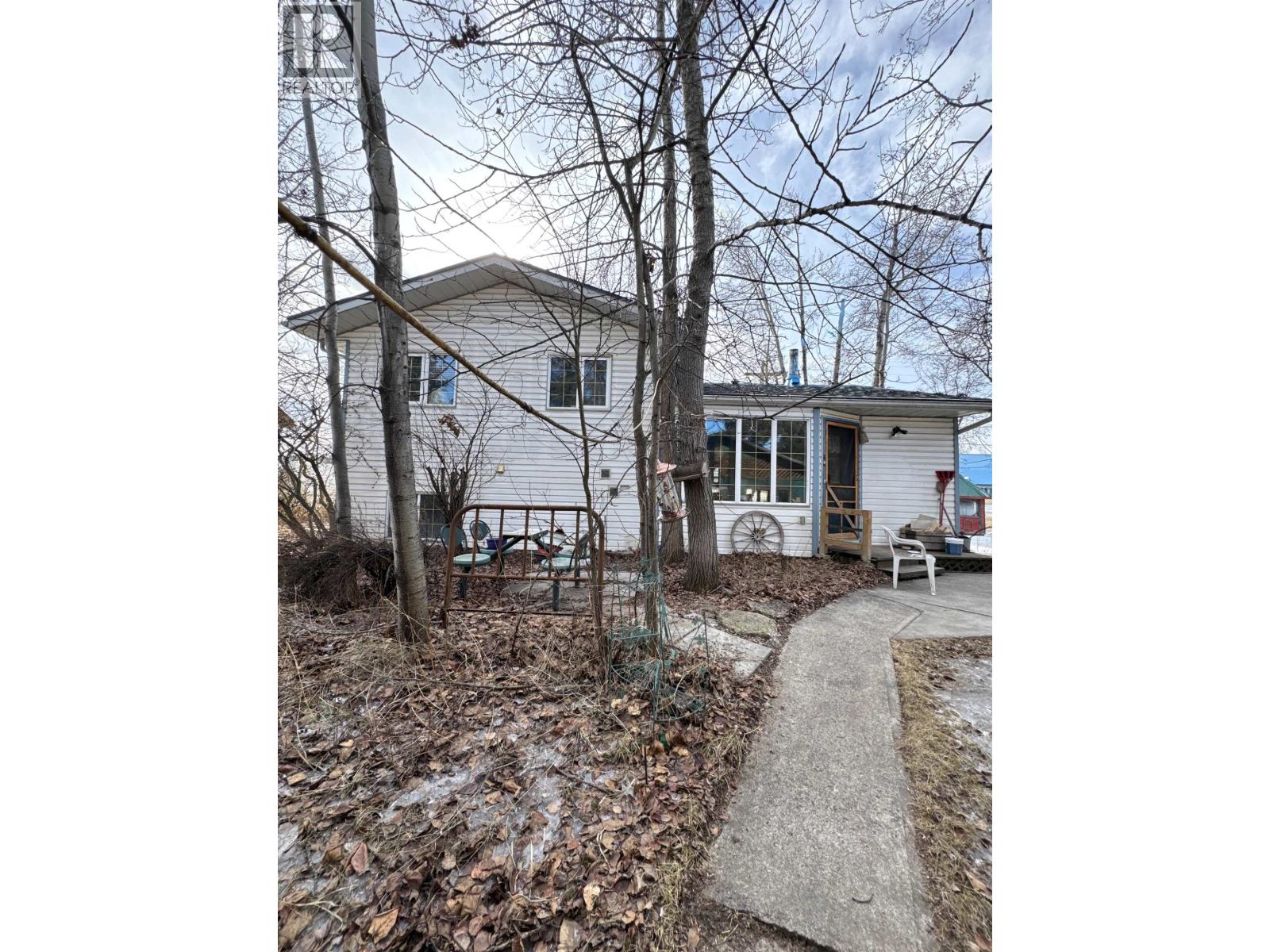 313 W STEWART STREET, Vanderhoof