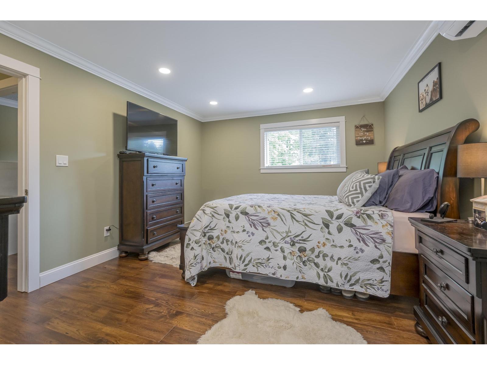 25035 10 AVENUE, Langley