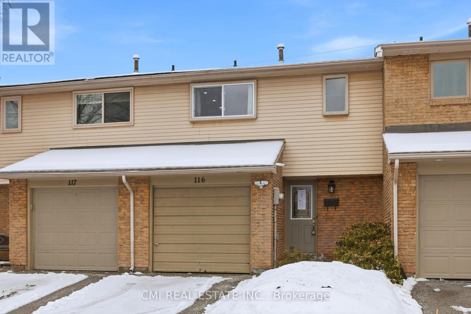 #116 1538 LANCASTER DRIVE - 3